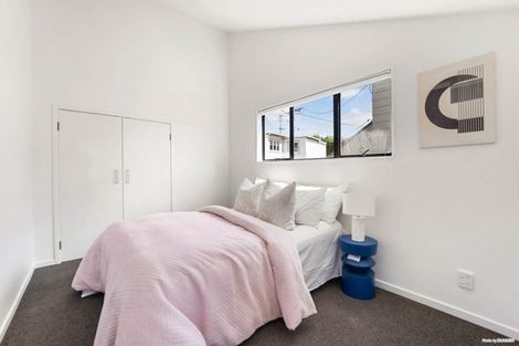 Photo of property in 1/183 Rangatira Road, Beach Haven, Auckland, 0626