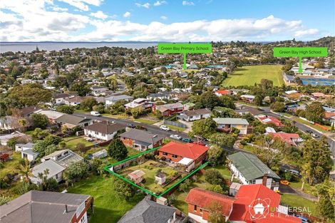 Photo of property in 79 Lantana Road, Green Bay, Auckland, 0604