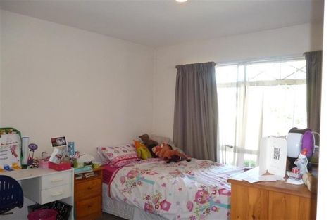 Photo of property in 53 Charlesworth Street, Woolston, Christchurch, 8023