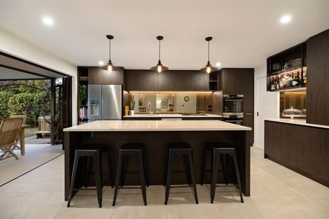Photo of property in 14 Oregon Drive, Kelvin Heights, Queenstown, 9300