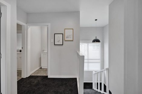 Photo of property in 38c Breakwater Road, Moturoa, New Plymouth, 4310