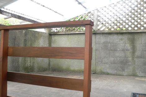 Photo of property in 58 Collins Avenue, Tawa, Wellington, 5028