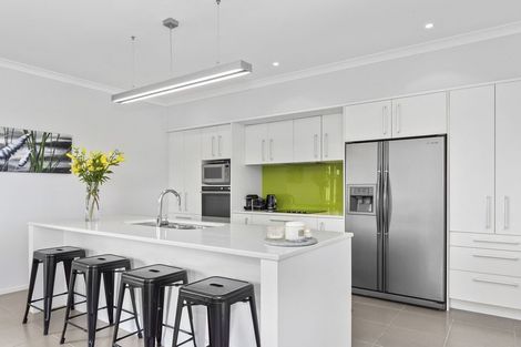 Photo of property in 11 Oriental Parade, Papamoa Beach, Papamoa, 3118