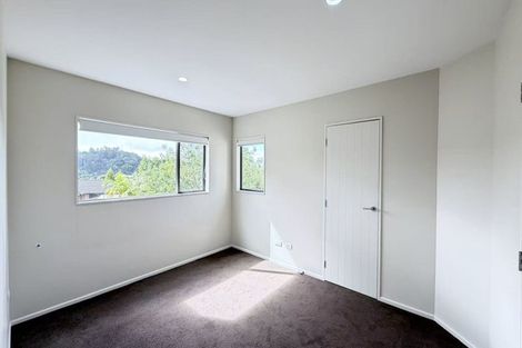 Photo of property in 9 Amber Glen, Albany, Auckland, 0632
