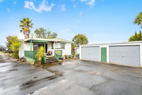 Photo of property in 301 Swanson Road, Ranui, Auckland, 0612