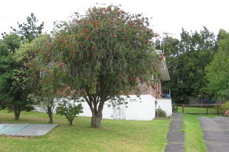 Photo of property in 16 Aeroview Drive, Beach Haven, Auckland, 0626