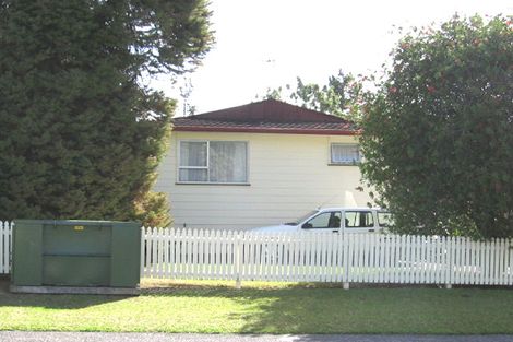 Photo of property in 55 Allington Road, Massey, Auckland, 0614