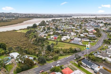 Photo of property in 1/18 Matipo Road, Te Atatu Peninsula, Auckland, 0610