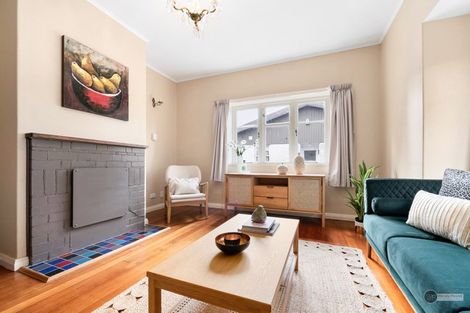 Photo of property in 51 Oxford Terrace, Hutt Central, Lower Hutt, 5011
