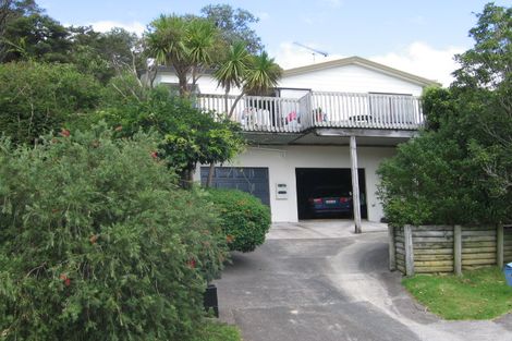 Photo of property in 12 Emery Grove, Bayview, Auckland, 0629