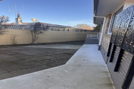 Photo of property in 2 Snowdon Avenue, Terrace End, Palmerston North, 4410