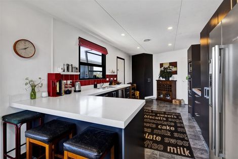 Photo of property in 28 Kingsford Street, Bell Block, New Plymouth, 4312