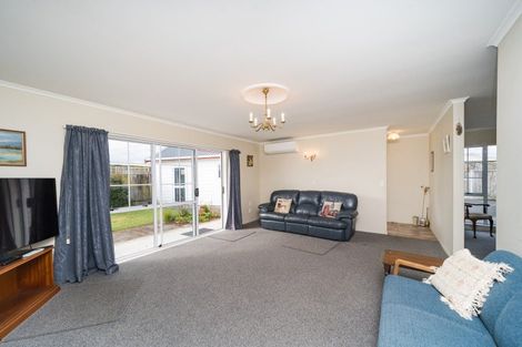 Photo of property in 221a Vogel Street, Roslyn, Palmerston North, 4414