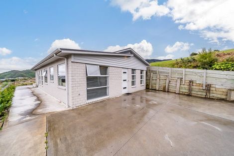 Photo of property in 31 Percy Kinsman Crescent, Riverstone Terraces, Upper Hutt, 5018