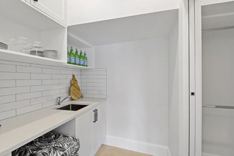 Photo of property in 96a Glandovey Road, Fendalton, Christchurch, 8052