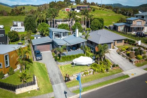 Photo of property in 103 Estuary View, Whangamata, 3620