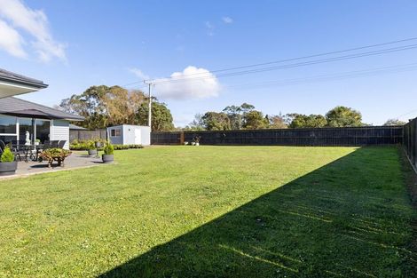 Photo of property in 111 Johnstone Drive, Fitzherbert, Palmerston North, 4410