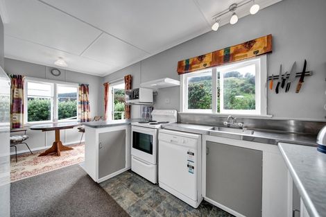 Photo of property in 4a Oha Street, Mokau, 4376