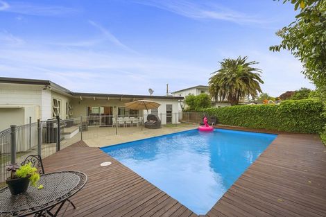 Photo of property in 8 Morrow Avenue, St Andrews, Hamilton, 3200