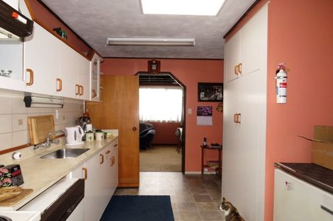 Photo of property in 46 Romilly Street, Westport, 7825