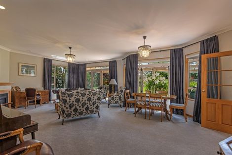 Photo of property in 5 Balmoral Drive, Terrace End, Palmerston North, 4410