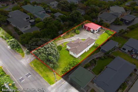 Photo of property in 13 Rua Road, Paraparaumu Beach, Paraparaumu, 5032