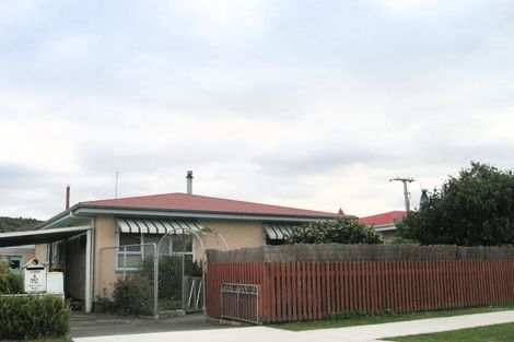 Photo of property in 4/46 Puketapu Road, Taradale, Napier, 4112