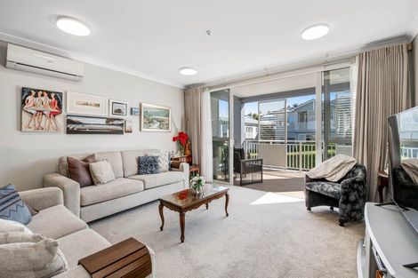 Photo of property in 88 Rewa Rewa Lane, Orewa, 0931