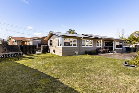 Photo of property in 70 Mears Road, St Andrews, Hamilton, 3200