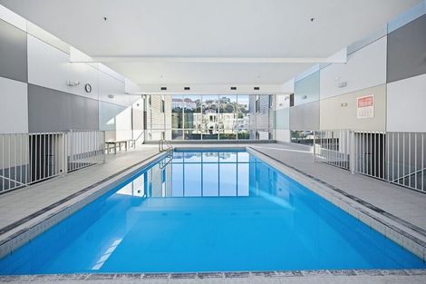 Photo of property in Montreaux Apartments, 9i/164 The Terrace, Wellington Central, Wellington, 6011