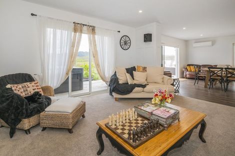 Photo of property in 5 Lady Jocelyn Place, Whitianga, 3510