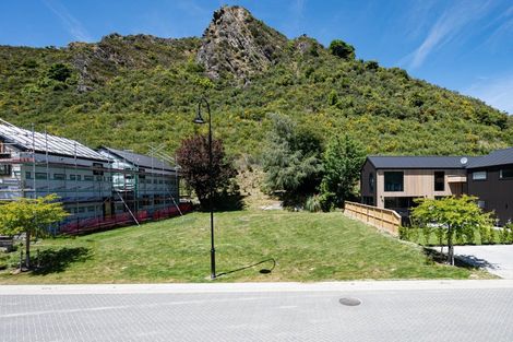 Photo of property in 22 Flynn Lane, Arrowtown, 9302