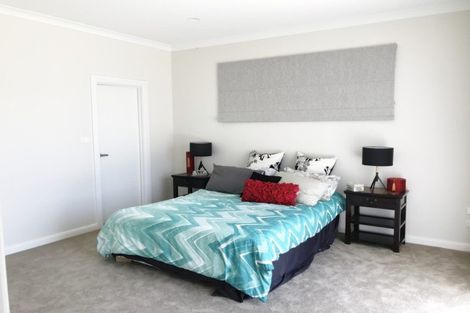 Photo of property in 30 Mcintosh Drive, Pokeno, 2471