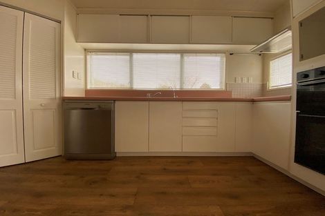 Photo of property in 172 Main Road South, Raumati South, Paraparaumu, 5032