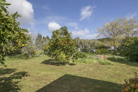 Photo of property in 18 School Road, Riverhead, 0820