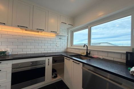 Photo of property in 4/7 Lydia Avenue, Northcote, Auckland, 0627
