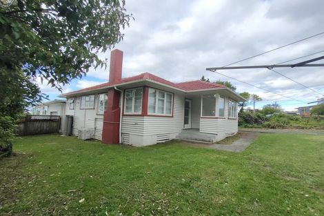 Photo of property in 2/10 Exmouth Road, Northcote, Auckland, 0627