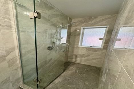 Photo of property in 6 Porter Avenue, Te Atatu South, Auckland, 0610