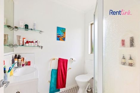 Photo of property in 18 Lysaght Place, Welcome Bay, Tauranga, 3112