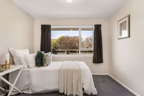 Photo of property in 16 Cam Place, Harewood, Christchurch, 8051