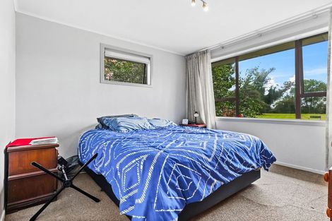 Photo of property in 83 Glen Marine Parade, Glendene, Auckland, 0602