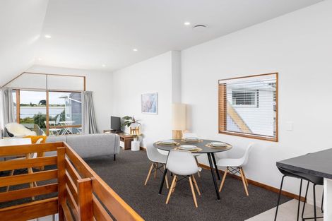 Photo of property in 4/53 Beachville Road, Redcliffs, Christchurch, 8081