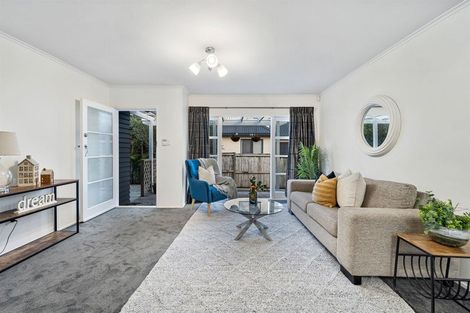 Photo of property in 2/156 Nile Road, Milford, Auckland, 0620