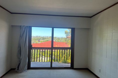 Photo of property in 96 Becroft Drive, Forrest Hill, Auckland, 0620