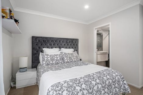 Photo of property in 27 Mauldeth Terrace, Churton Park, Wellington, 6037