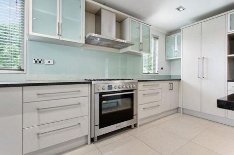 Photo of property in 12a Otahuri Crescent, Greenlane, Auckland, 1051