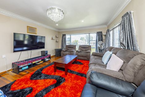 Photo of property in 12 Cameron Street, Papakura, 2110