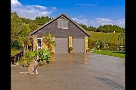 Photo of property in 214 Valley Road, Waitoki, Kaukapakapa, 0871