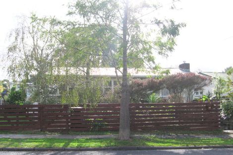 Photo of property in 39 Kamara Road, Glen Eden, Auckland, 0602