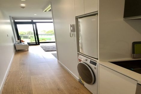 Photo of property in Frank Sargeson Apts, 105/80 Anzac Street, Takapuna, Auckland, 0622